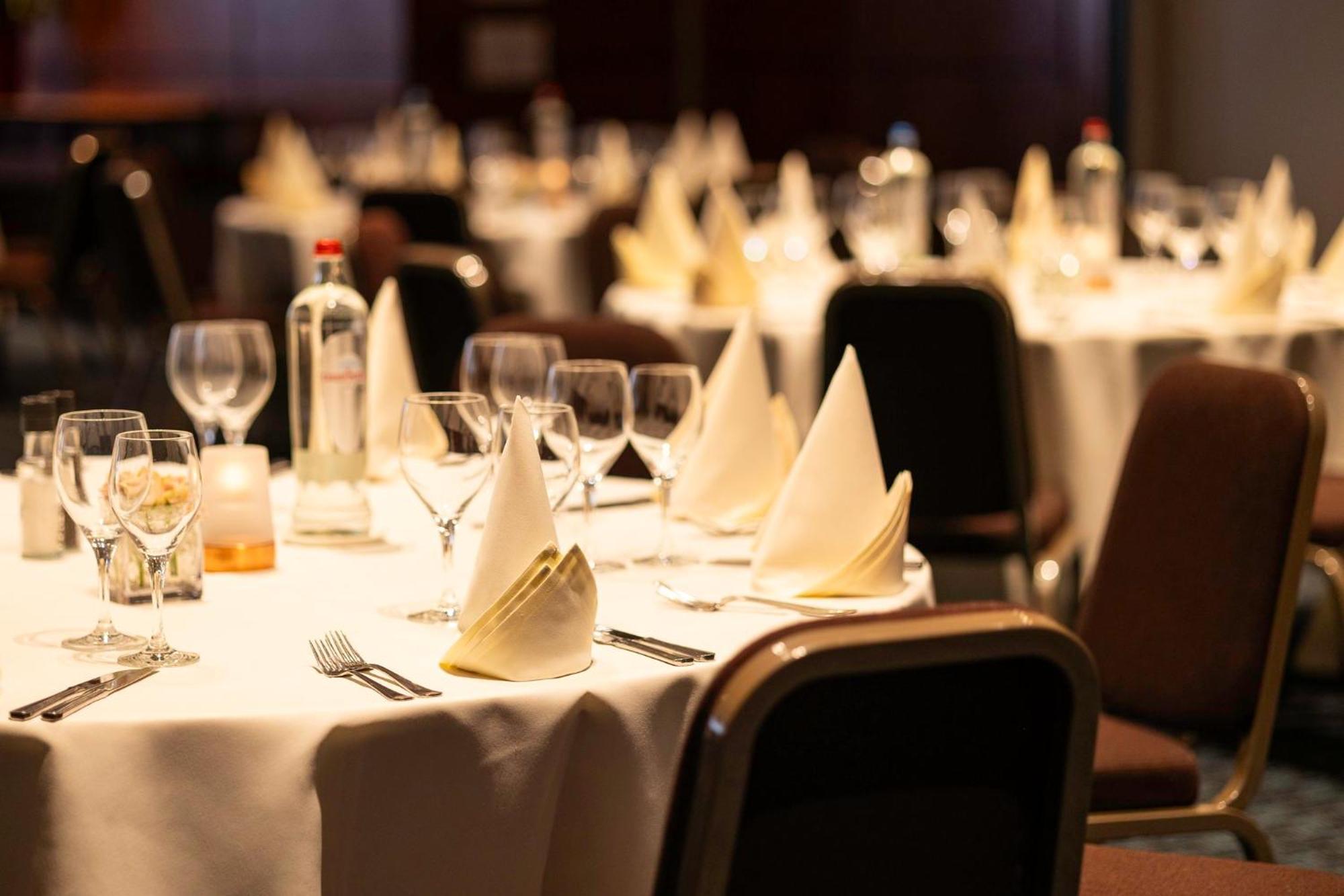Crowne Plaza Hotel Brugge By Ihg Exteriör bild